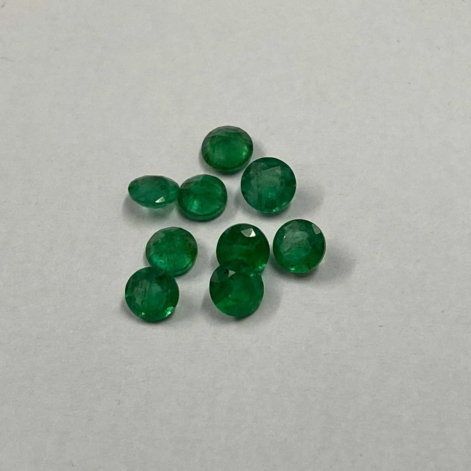 AAA Quality Best Selling Natural Zambian Emerald Faceted 4mm Round Cut Loose Gemstone From Manufacturer Supplier