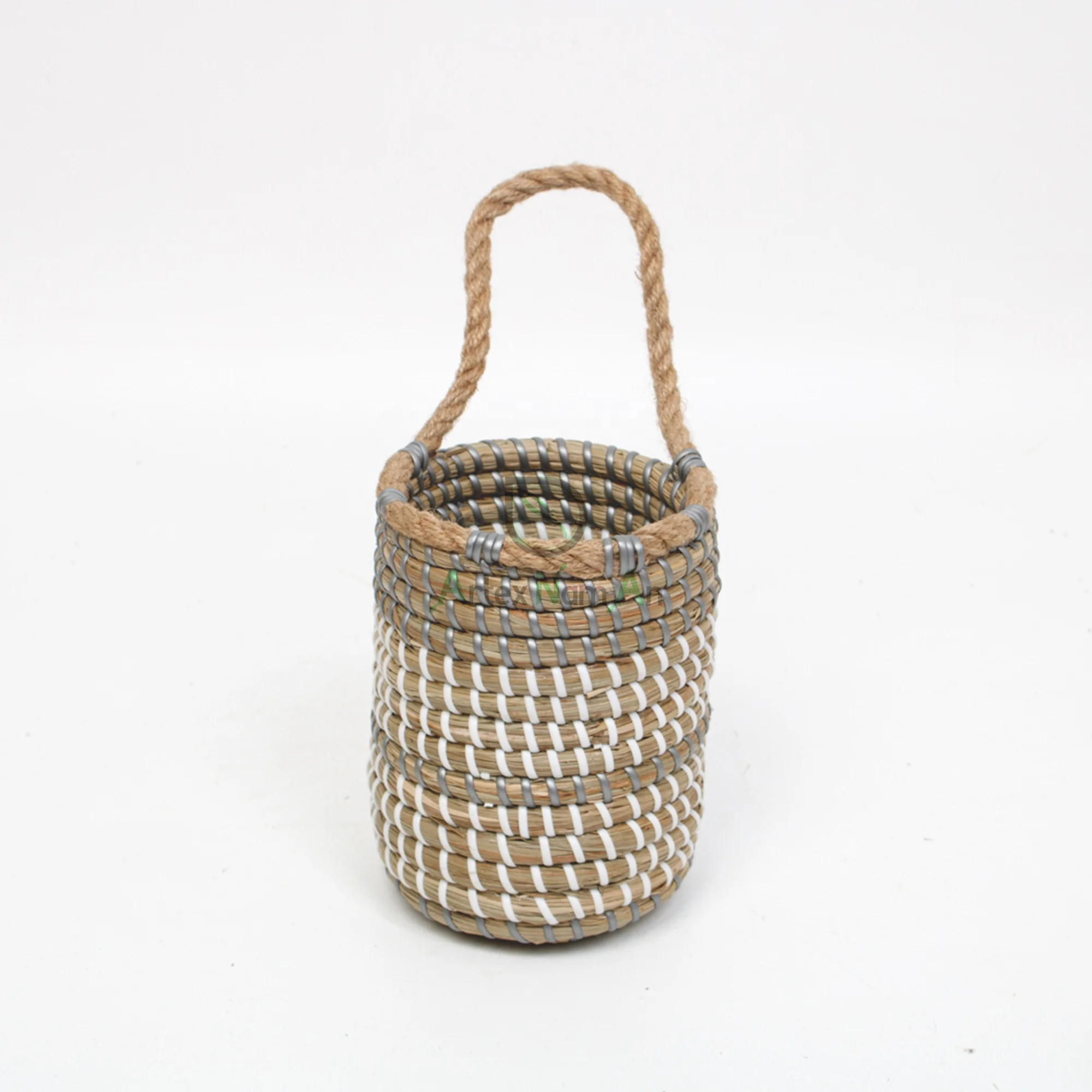 Small seagrass wall hanging basket/utensil holder kitchen hanging basket/hanging woven wall basket for home kitchen storage