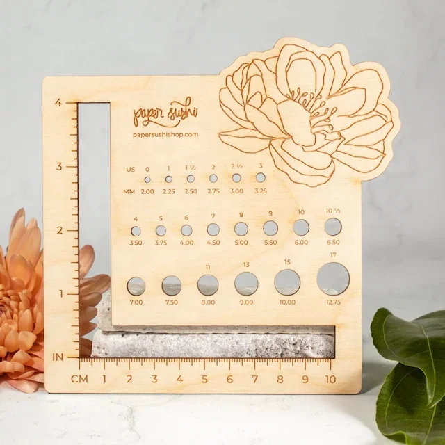 Shenbo Yarn Gauge - Knitting Needle Ruler and Ruler Frame Percussion Measuring Tool for Women