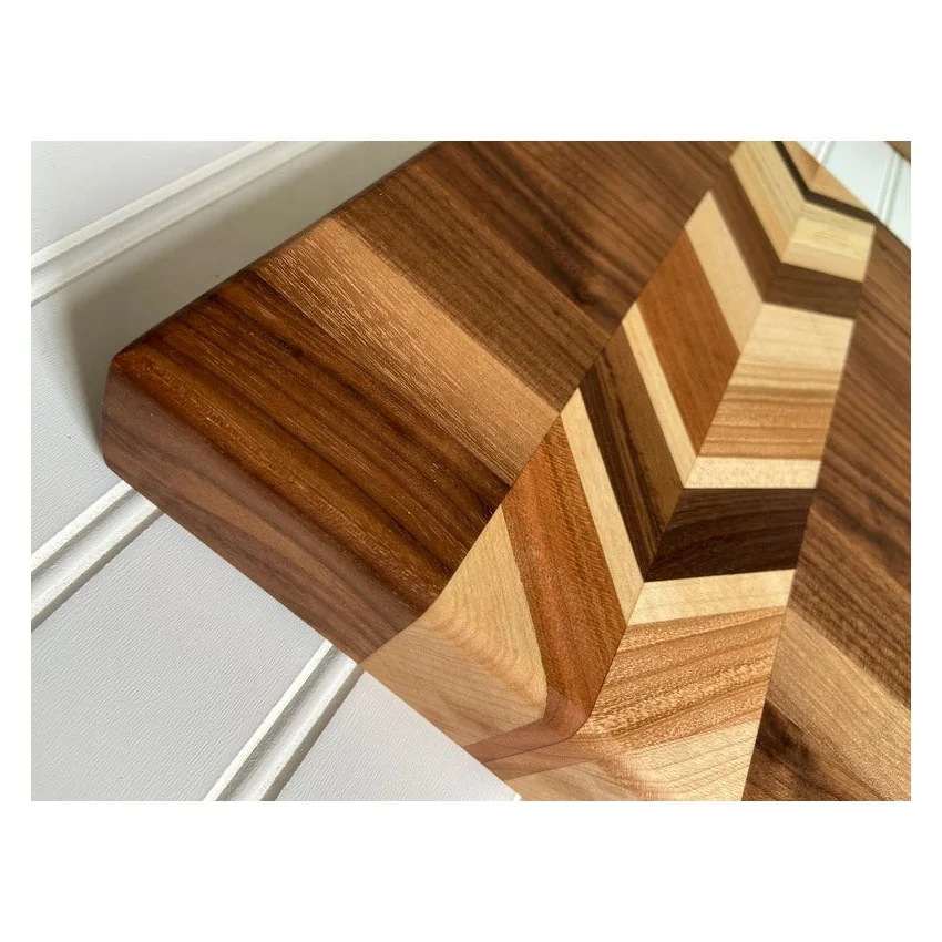 Classical Handmade Wooden Attractive Chopping Board  With Decorative Strip Wholesale.