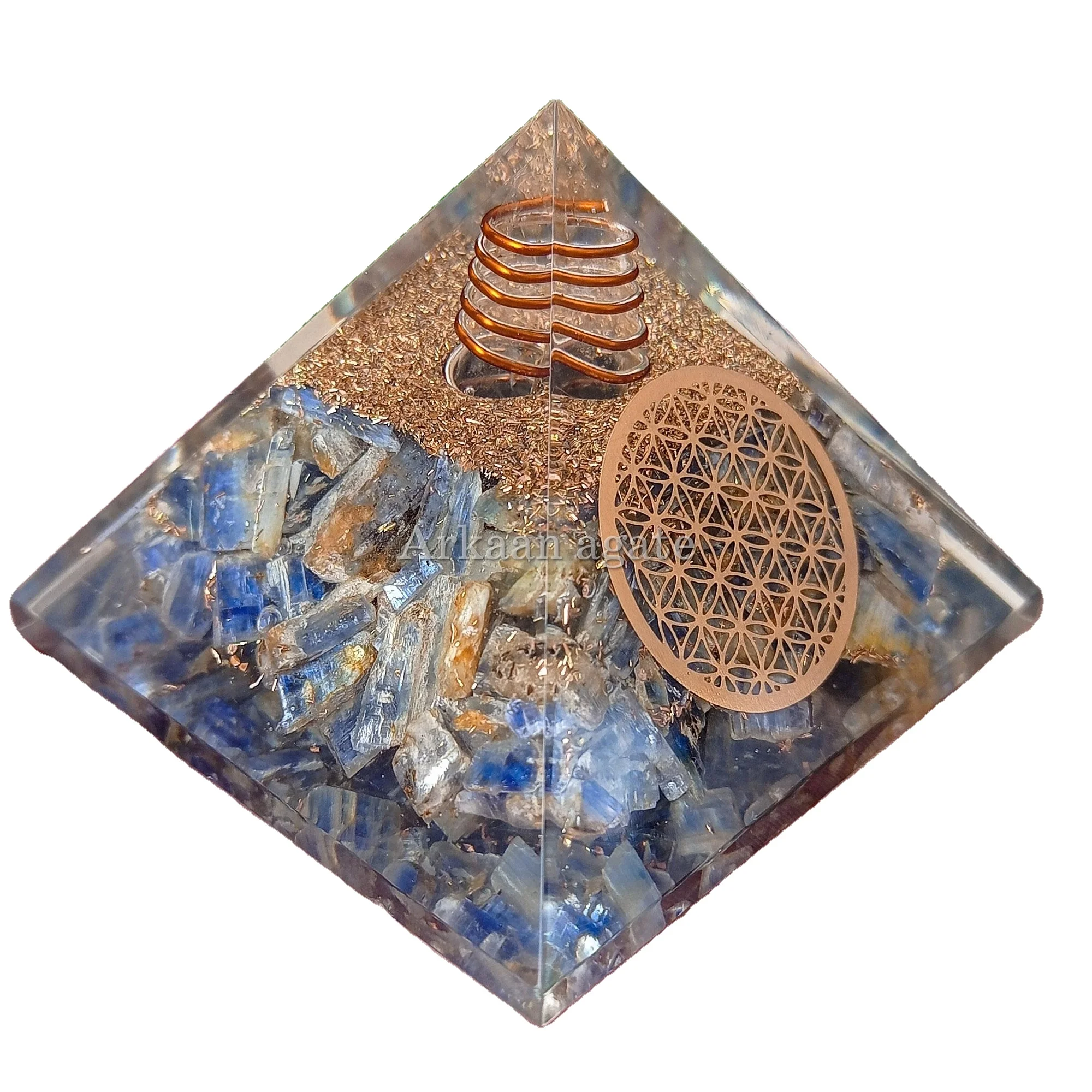Wholesale Natural Blue Kyanite Stone Orgone Pyramid Metal Copper Bulk Crystal chakra healing orgonite Pyramid For Sale