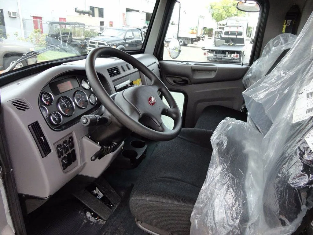 
2021 Peterbilt 337 Flatbed Truck, Car Carrier, Rollback Tow Truck Car Trailer 19501-26000 >3001 Kg Engine Brake US;11032 Orange 