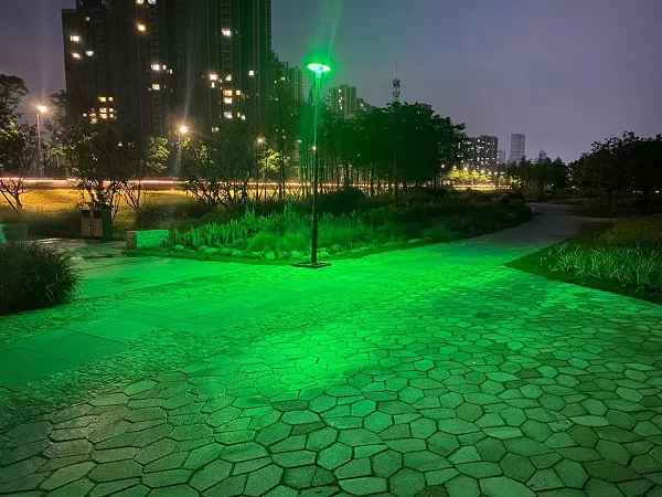800W UFO round Type LED Garden Solar Light with Aluminum Lamp Body Green Emitting for Outdoor Park Use Music Rhythm Function