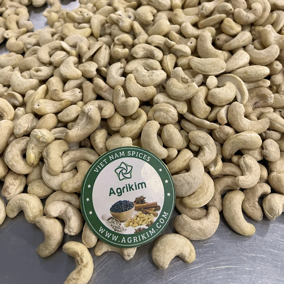 Fully Certificated Organic Cashew Nuts W240/W320/W450 With Factory Price of Vietnam Low Price cashew