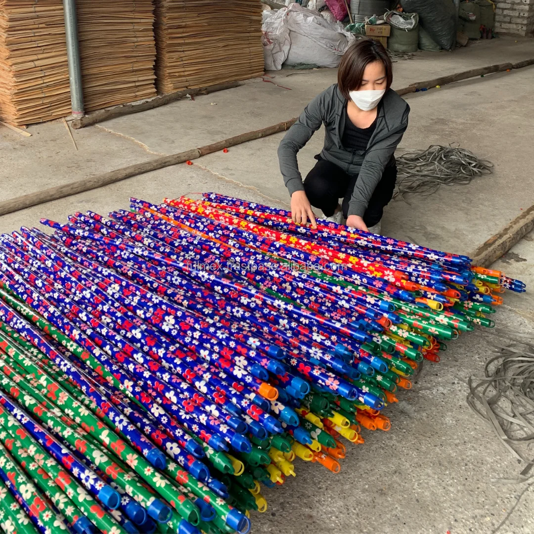 VietNam PVC-Coated Wooden Broom Stick Set Eucalyptus Handle with 1 Turn Head Cover PP Broom Head Mop Stick Dustpan Home Cleaning