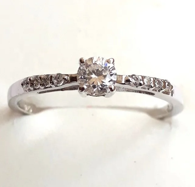 Most Beautiful Moissanite Diamond Silver Wedding Engagement Romantic Ring Light Weight Diamond Moissanite Rings for Slim Girls