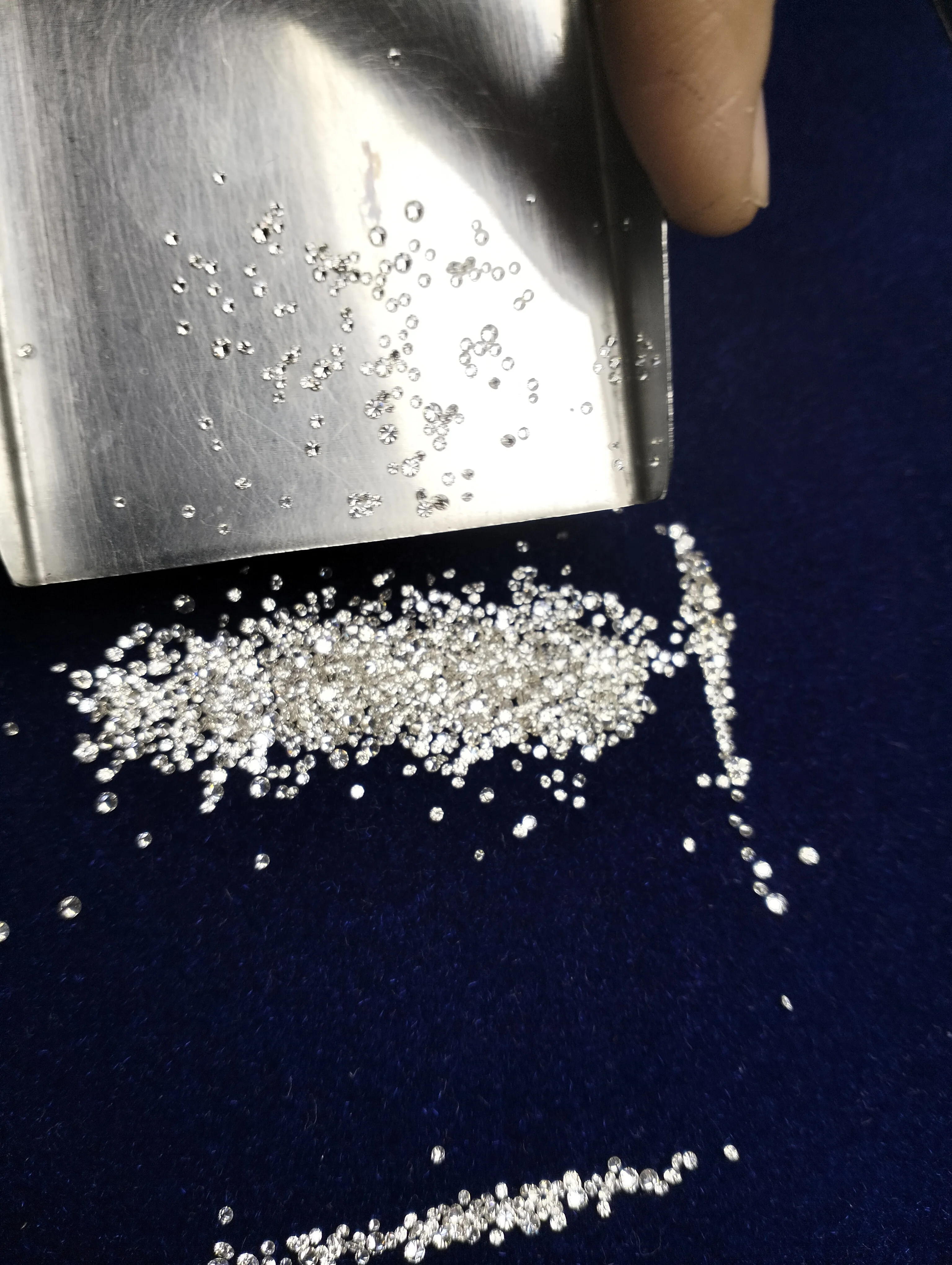 Loose Round Brilliant Cut Real Diamonds in 1.80mm to 2.05mm Size VS-GH Clarity Color for Diamond Jewellery