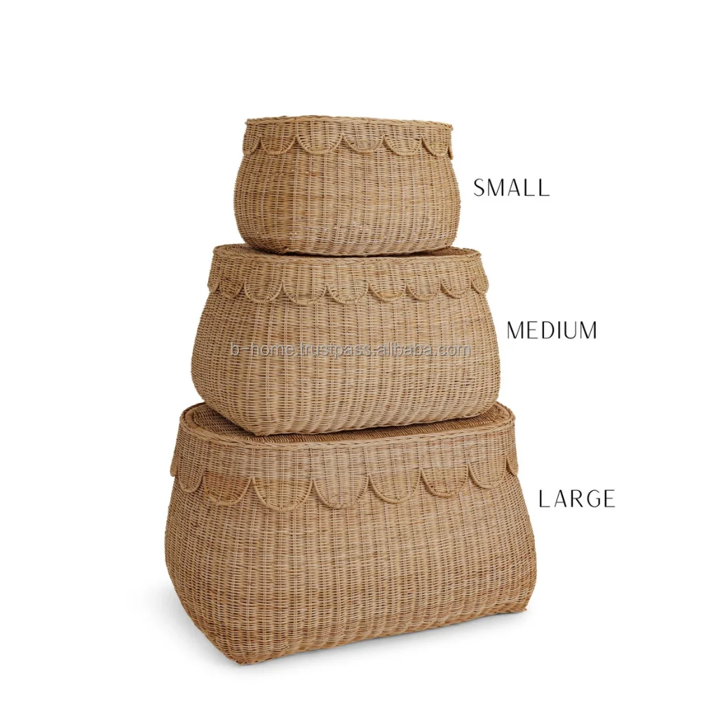 Hand-Woven Scallop Basket Set 3 Small Rattan Storage Baskets with Natural Scalloped Edge Natural Color Handicraft