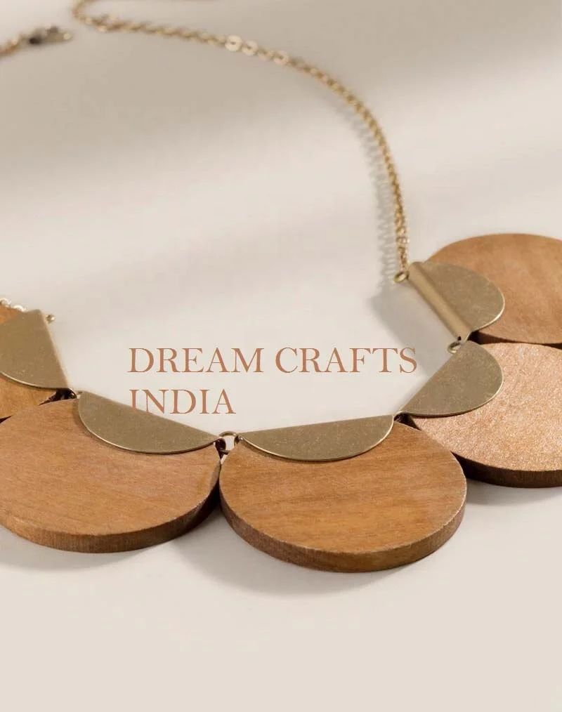 New Arrival Factory Price Wood Statement Necklace Women  Gold Antique Wooden Chunky Choker Fashion Jewelry