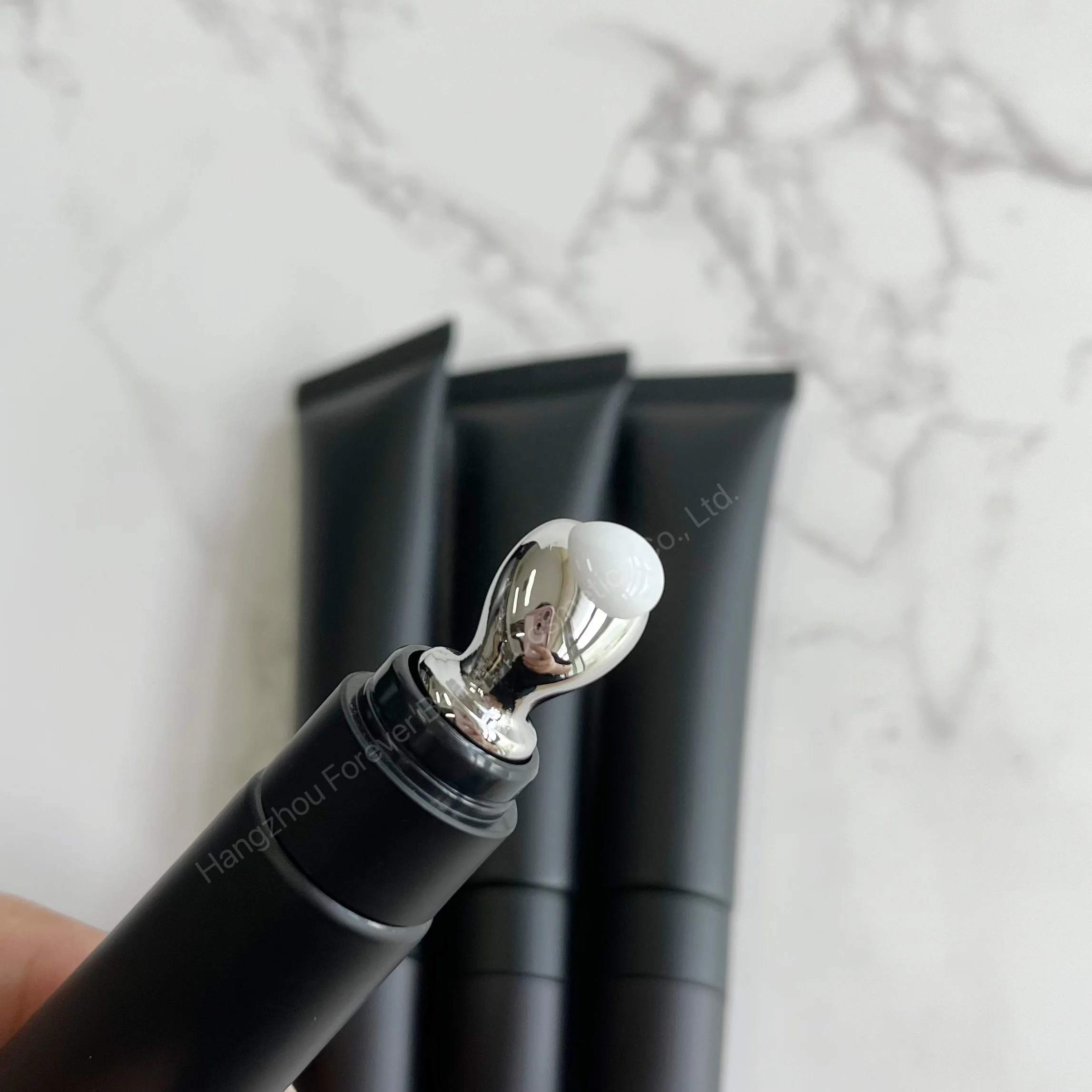 New Arrival Extreme Volumising Lip Plump Hyaluronic Acid 15ml Lip Volumizer Private Label