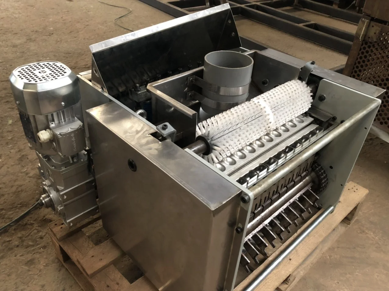 THE BEST CASHEW NUT SHELLING MADE IN VIETNAM