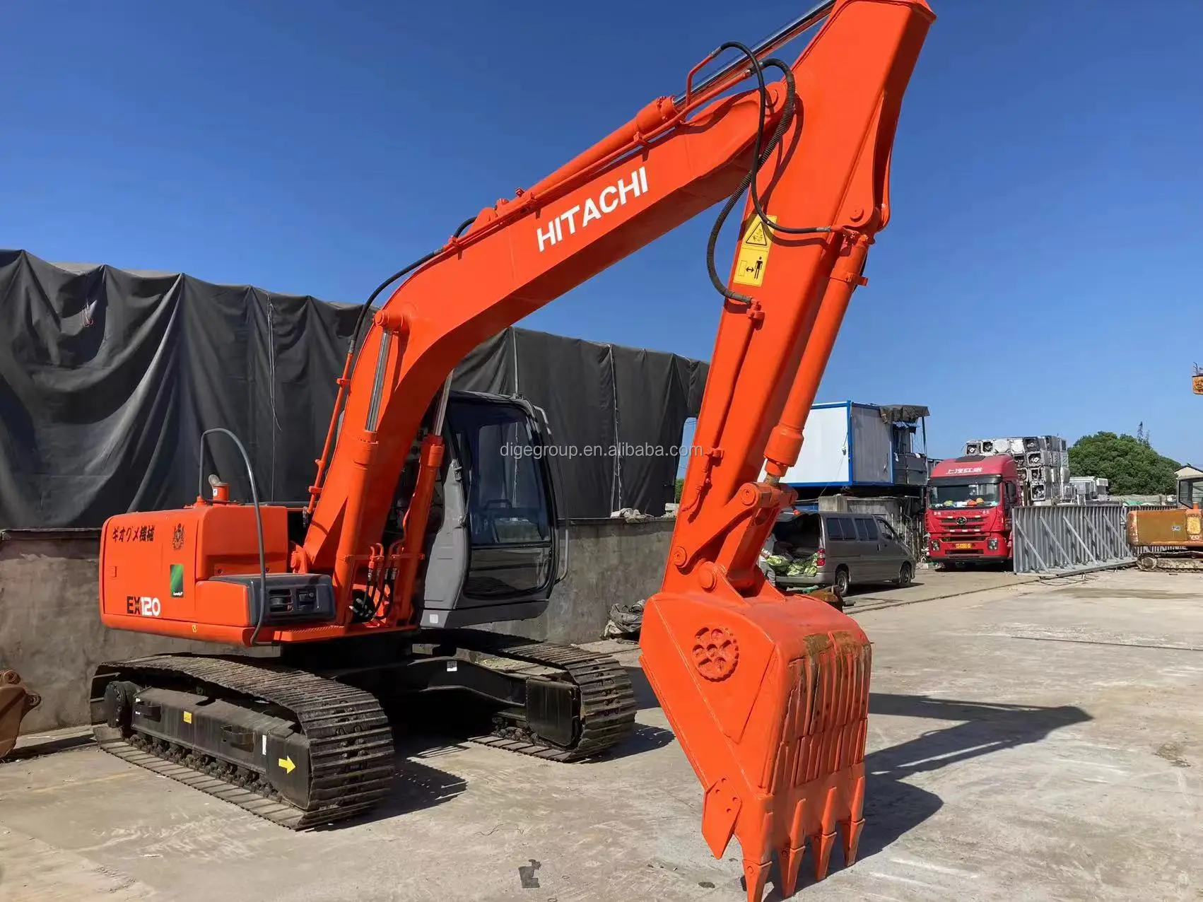 Низкая цена Hitachi EX120-5 экскаватор б/у гусеничный
