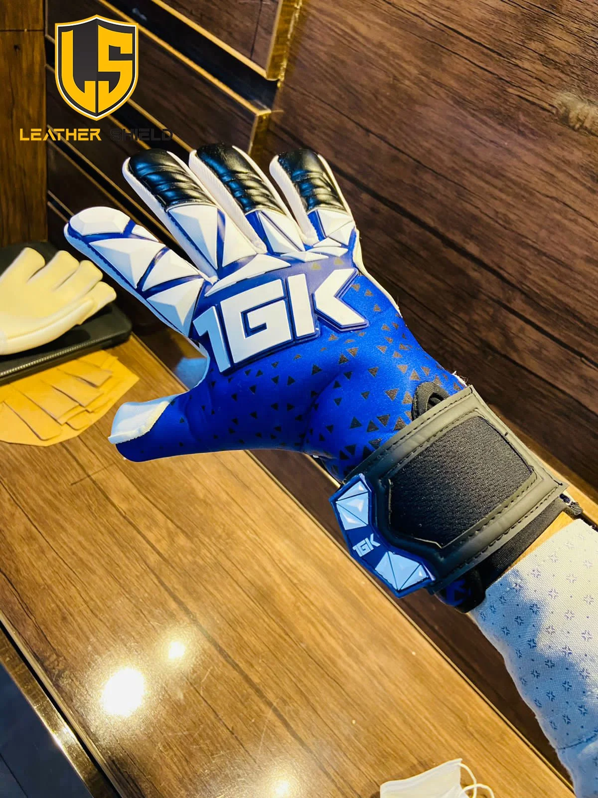 Индивидуальный заказ профессиональный выбор вратаря перчатки 1GK стиль кожаный