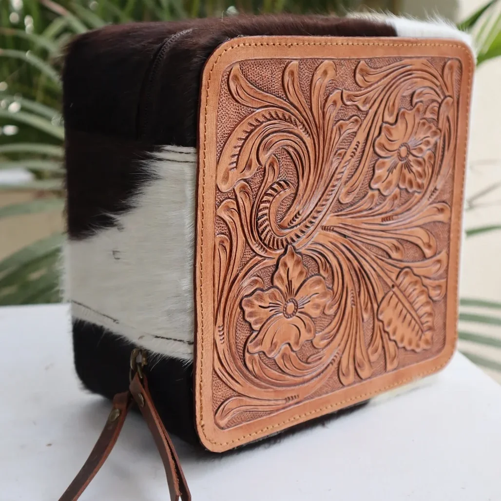 New Western Style Handcrafted Tooled Hair On Hide Fur Leather Jewelry Box Cute Trendy Travel Jewelry Essentials Minimal Storage