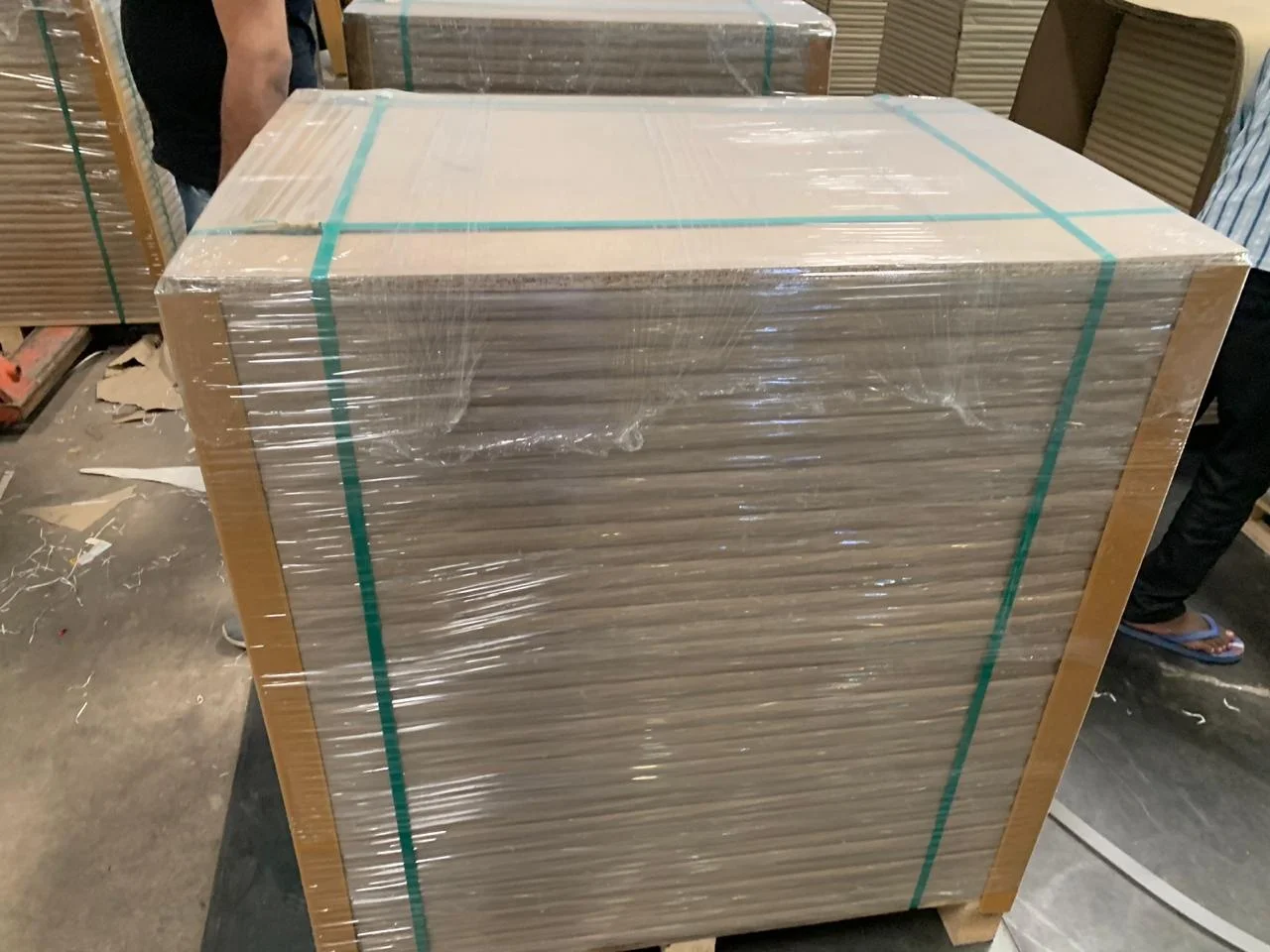 
DUPLEX GREY BACK BOARD (LWC) 