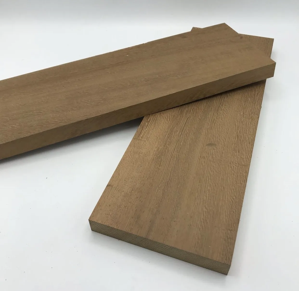 Iroko Pressure Lumber Africa Wood Hardwood Flooring Block Board Wooden Solid Hardwood Lumber Wood for Construction