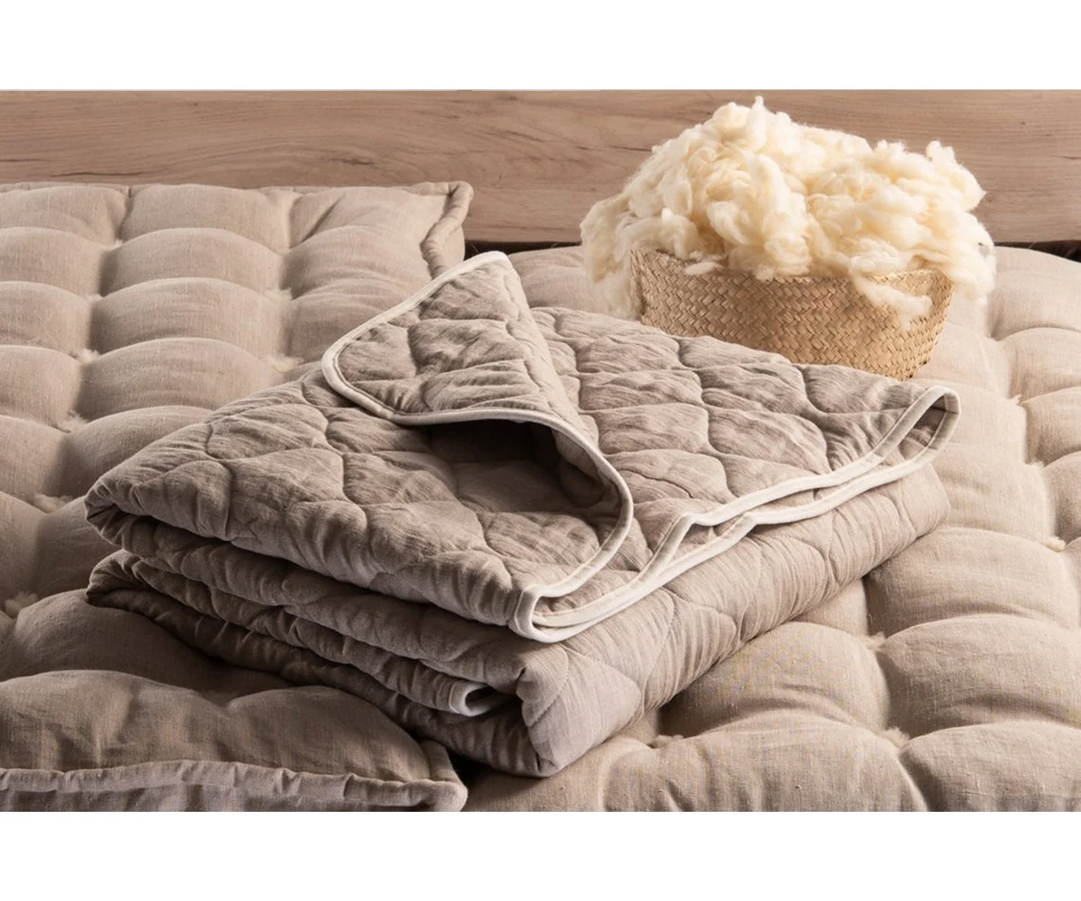 luxury european bedding set patchwork  Natural linen quilt Wool stuffed Wool Comforter All season linen blanket