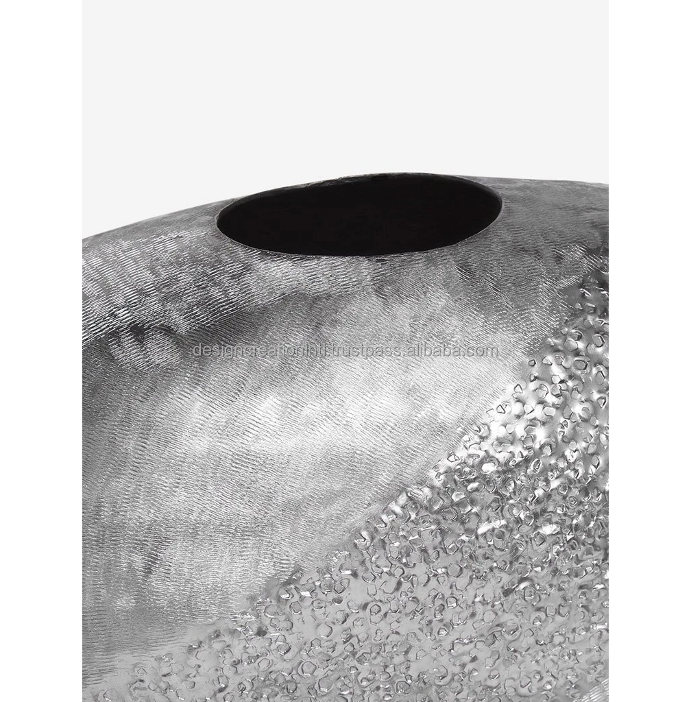 Modern Gold Plated Texture Metal Vase for Home Decoration Home Decor Flower Vase for Home Interior Decoration