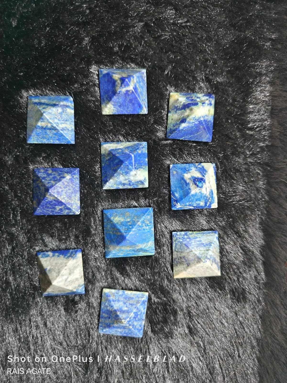 high Quality Natural Crystal Lapiz lazuli Pyramid stone for healing and astrology Pyramid for Reiki  Grid and Vastu Correction