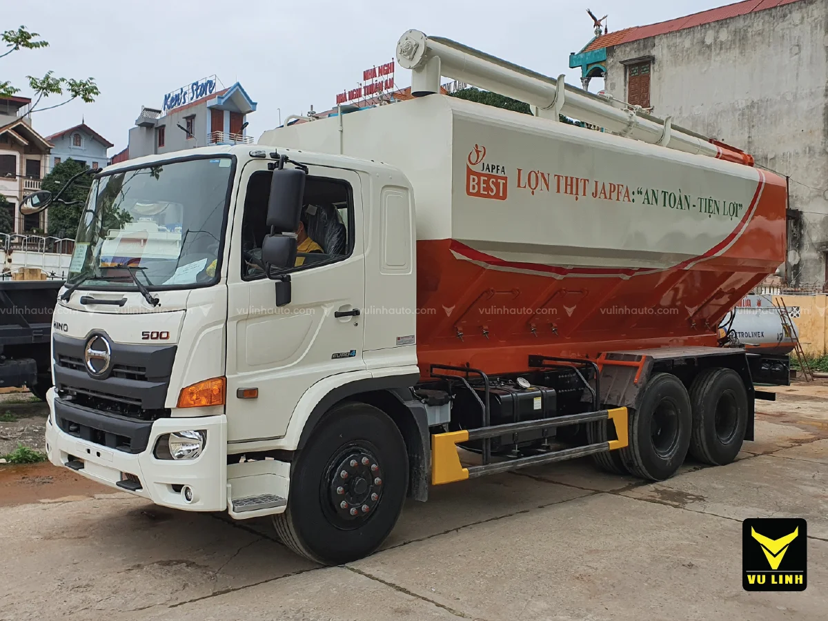 Vu Linh Auto HINO FM корм грузовик 22 м3 для животных в