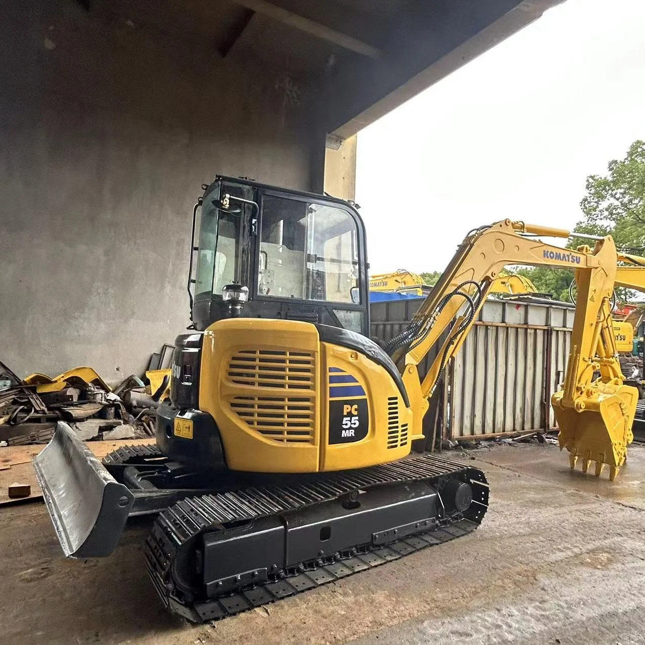 Top low price used komatsu  pc55 excavator digger  komatsu mini excavator in low working hours  for sale PC 30/36/200/300