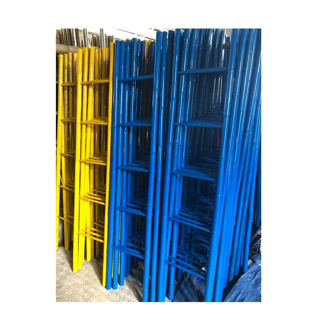 Extra thick bamboo poles - Portable bamboo ladder with 5 steps in a matte look for bamboo furniture bathroom home garden