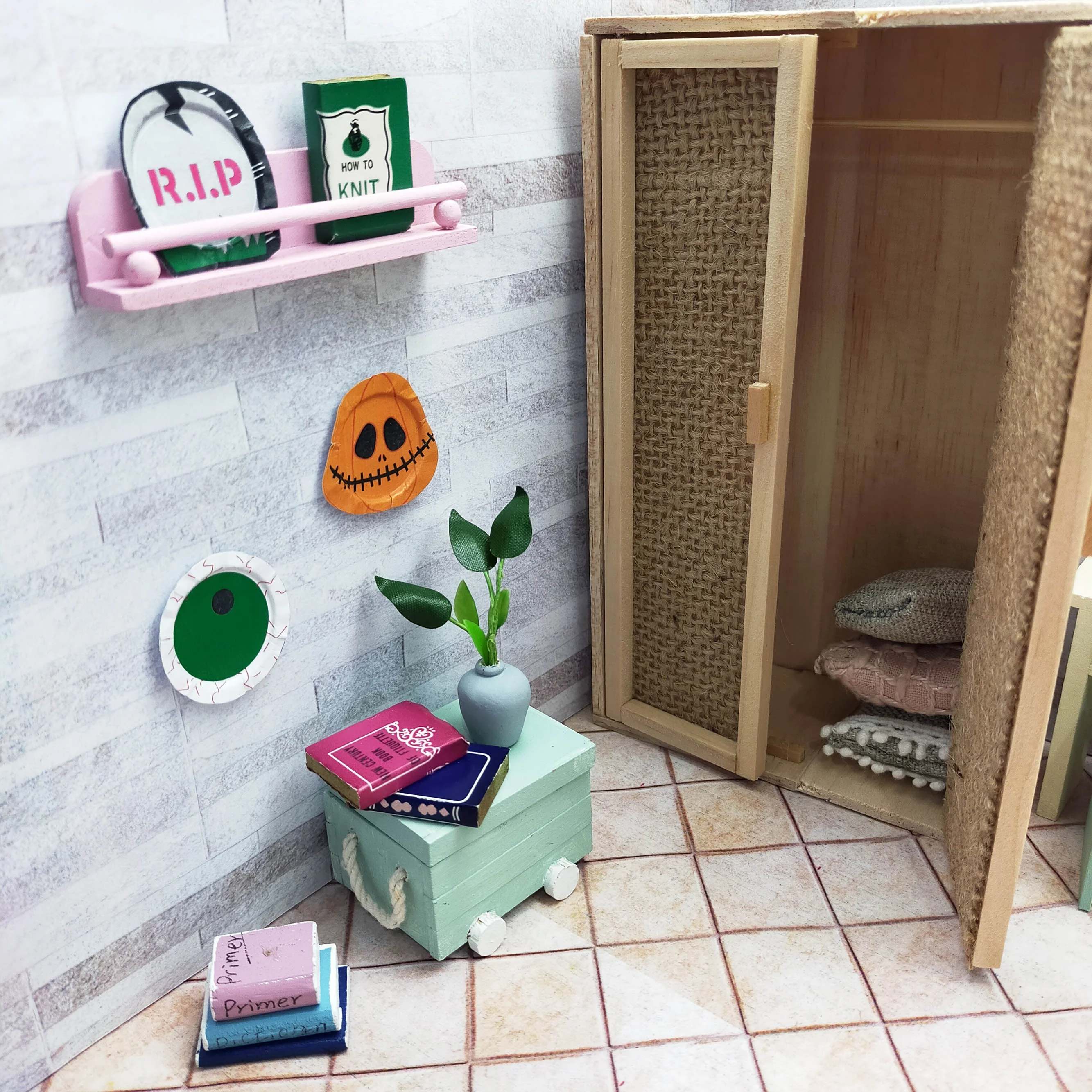 Miniature 2022 1:12 Dollhouse Unisex DIY Home Decor Setting with Wood and Resin Doll Furniture Toos