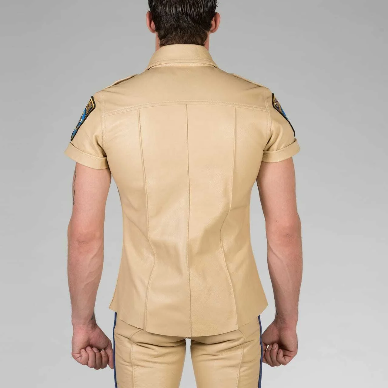  Для мужчин Горячая гей из натуральной бежевые теплые блеф кожа полицейская форма рубашка и брюки для девочек