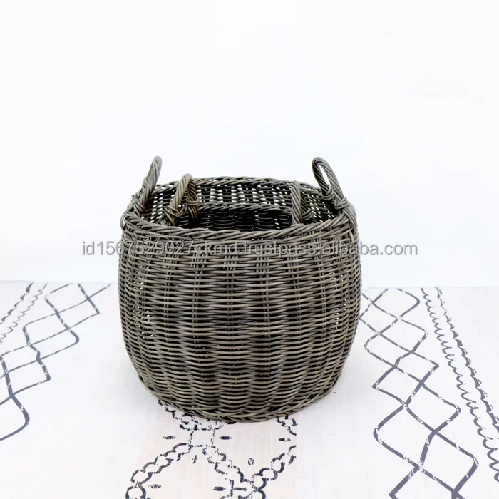New Rattan Storage Baskets Handmade Natural Rattan Storage Plant Basket with Handle Wholesale Grass  Woven Fabric Material