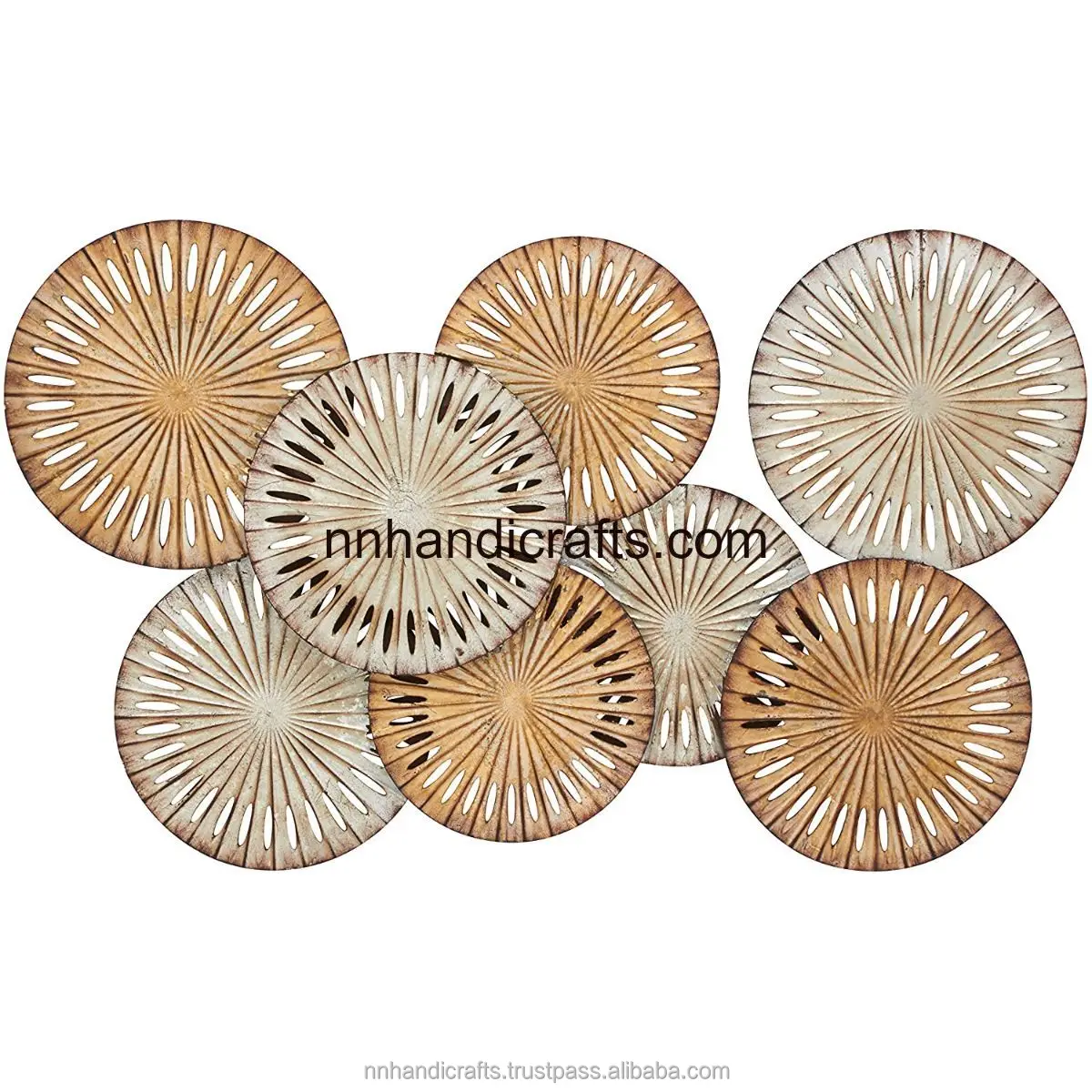 Hot Selling Metal Aluminium Casted Cast Nickel Plated Silver Round Circular Perforated Metal Wall Art Metal Wall Art Accent For