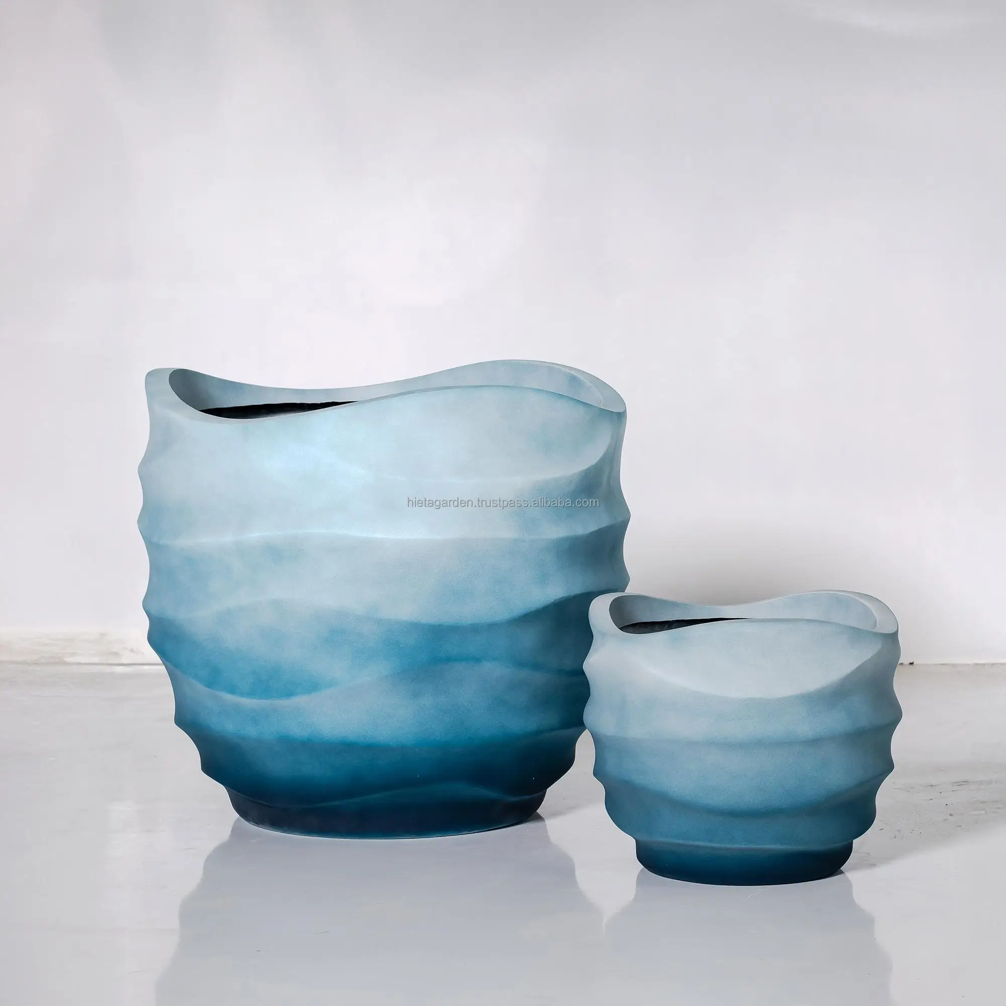 Antique Terra Cotta Outdoor Garden Pots Cheap Pottery Flower Planter for Garden Center Historic Style Flower Vase