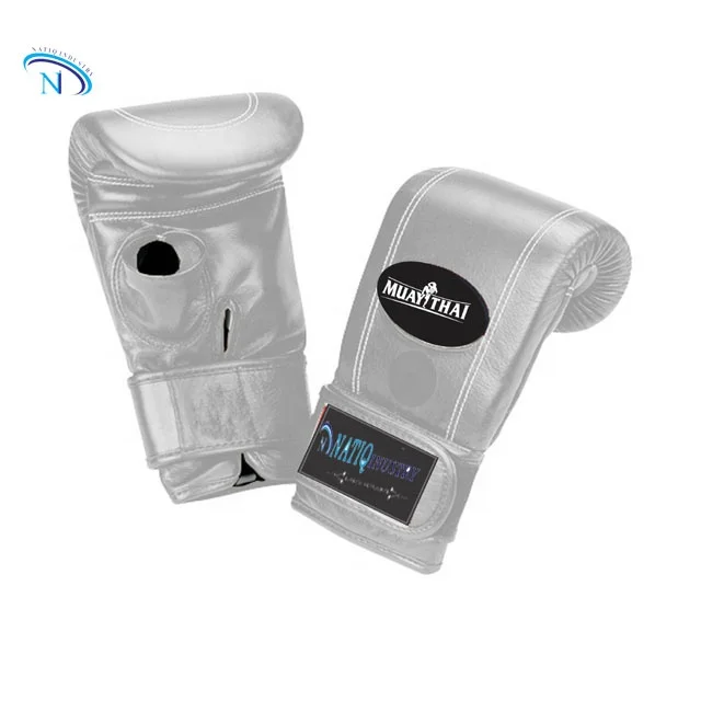 Боксерские перчатки