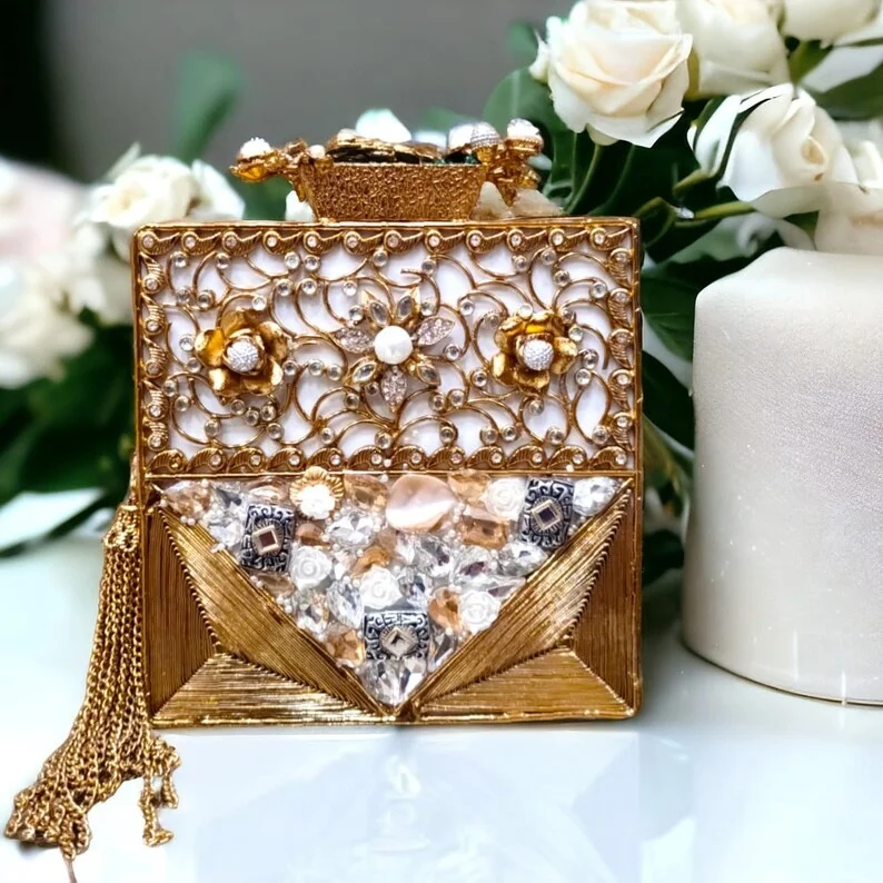 Exporter and Manufacturer of Round Luxurious Mother Of Pearl Handcrafted Clutch at Low Price for women by LUXURY CRAFTS