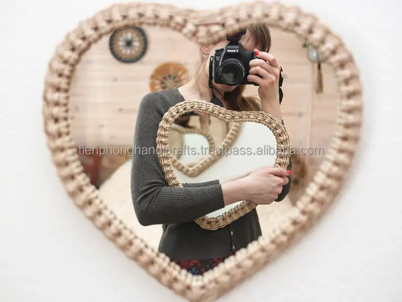Handmade craft home Heart shape vanity large beauty round decorative woven wood wicker willow frame rattan wall mirror