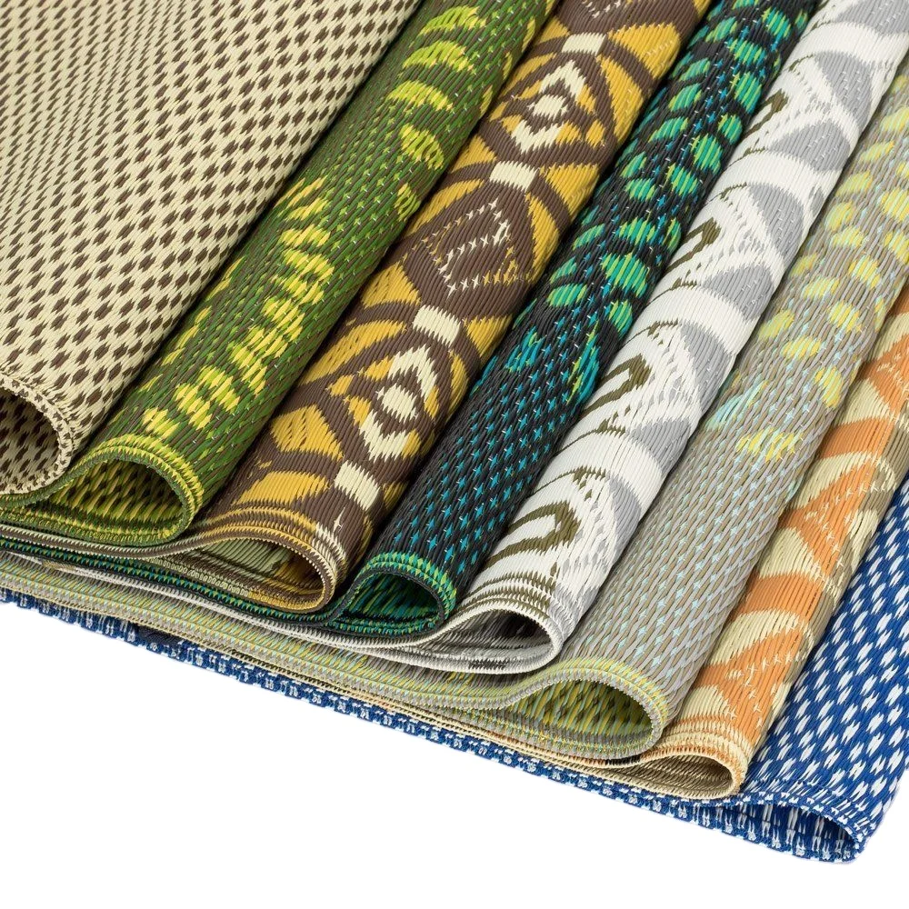 Plastic Mat For Outdoor Decoration Recycle Plastic Rug Eco-friendly Reversible Mold & Mildew Resistant Wholesales Price