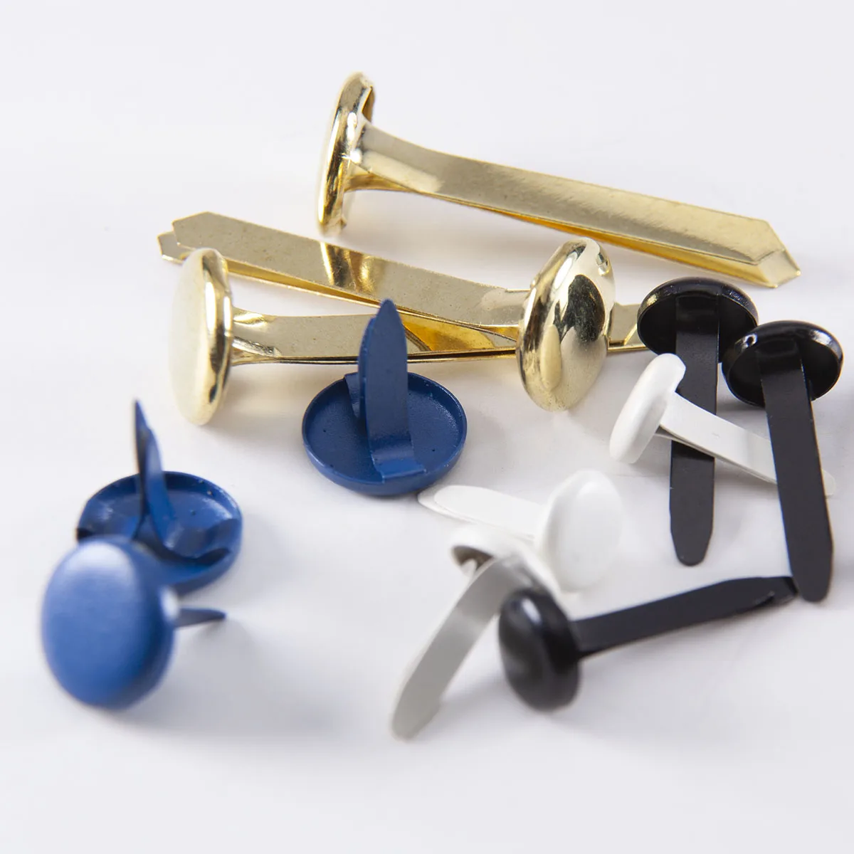 Taiwan made 12mm head long leg paper fastener for office use