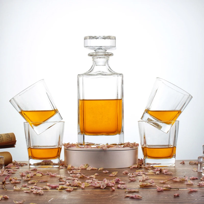 Factory price 750ml custom logo crystal liquor scotch decanter whiskey magic decanter