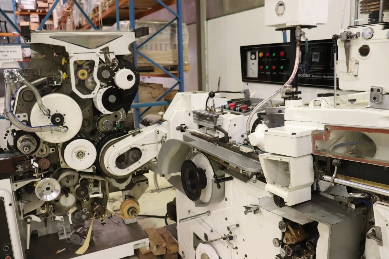 Cigarette Machine for manufacturing of cigarettes mark 8 with Hauni max multiroll tobacco machine fully automatic