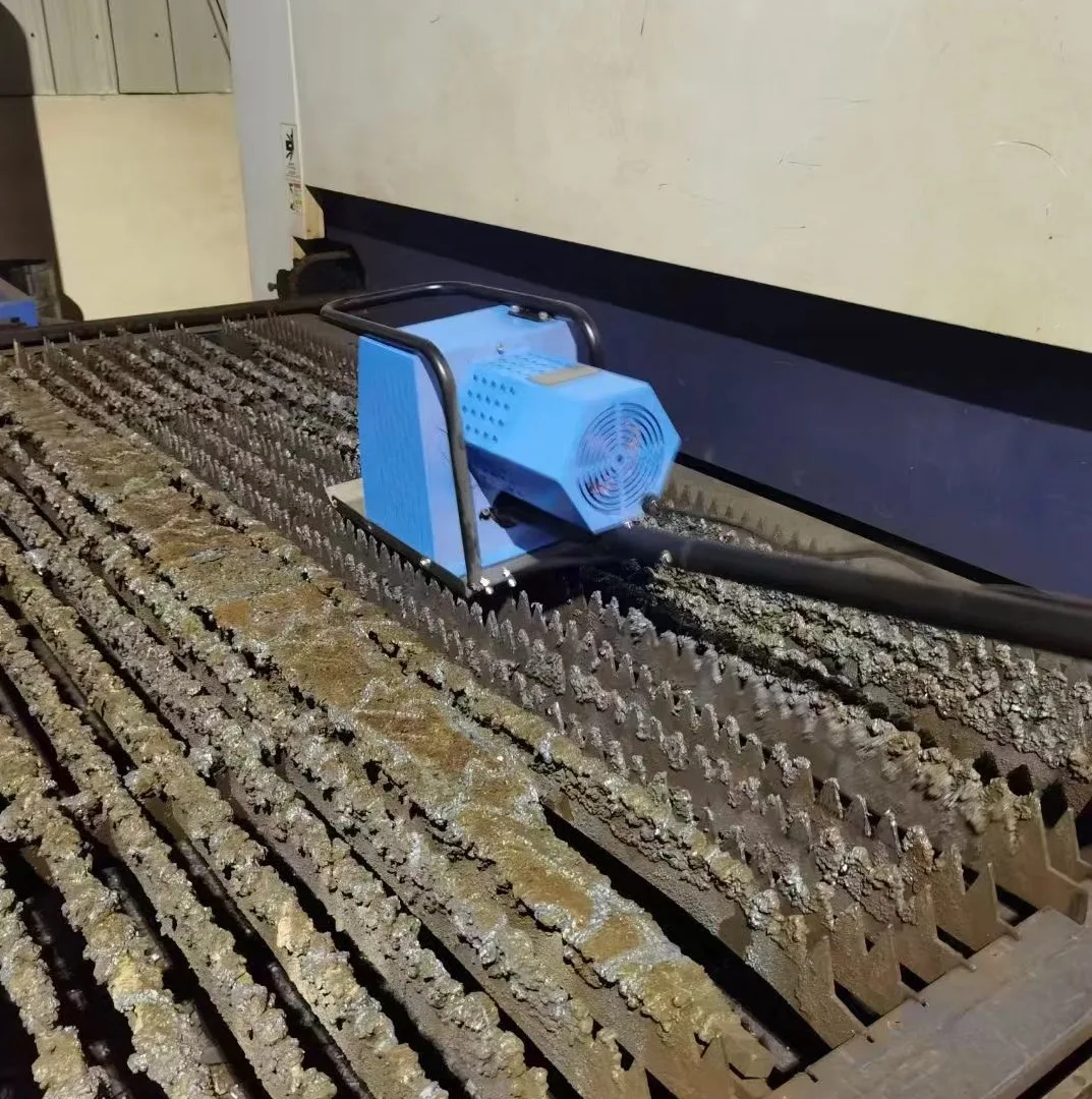 High Cleaning Efficiency Laser Slag Removal C2300 Fiber Laser Cutting Machine Tool Handheld Slat Cleaner and Slag Remover