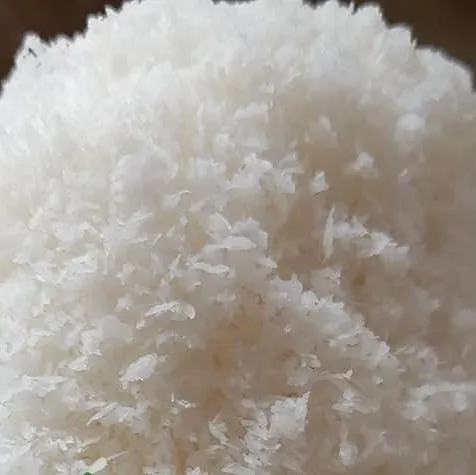 Сельскохозяйственный продукт высушенные кокосы высшего качества отличный вкус нового урожая от Вьетнама Лидер продаж