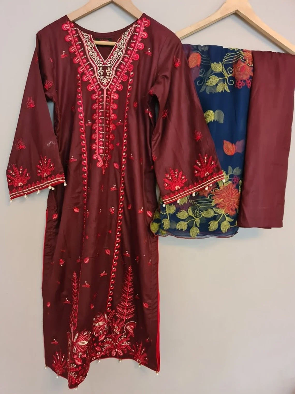 Indian Pakistani Maroon Embroidered Clothes Shalwar Kameez Lawn Hot Selling Dress 2021