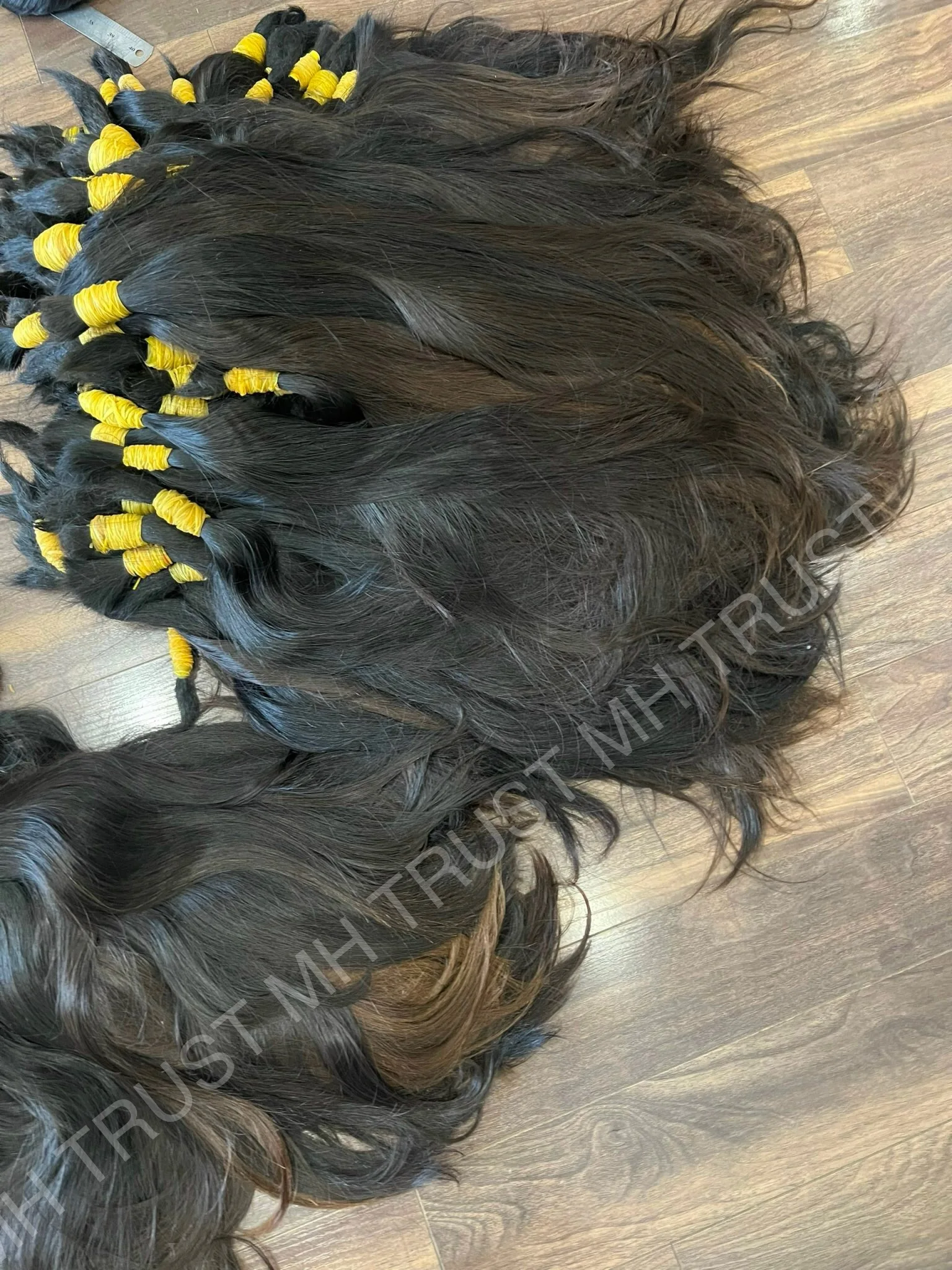 Raw  Hair 100% Vietnamese from 6inches to 40 inches from 1 donor High Quality Natural Color in Large Quantity MH Trust