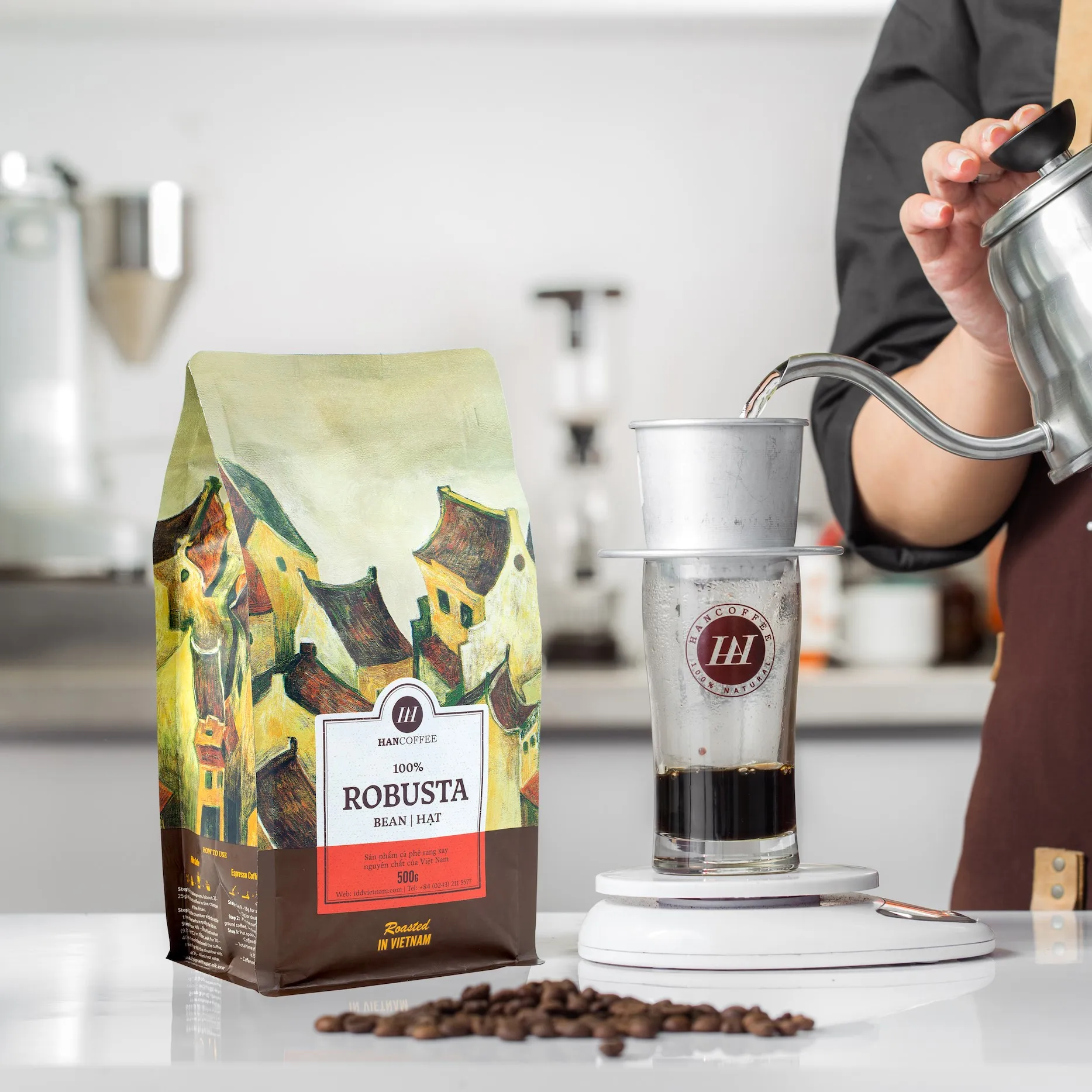 Необходимо попробовать ЖАРЕНЫЙ КОФЕ Robusta цельные зерна/молотый растворимый кофейный порошок ODM OEM производитель предлагающий бесплатный образец