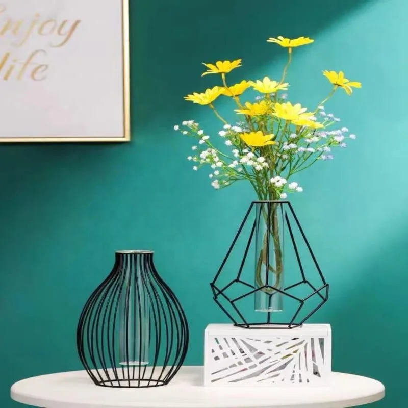 Modern Desktop Decorative High Quality Gold Metal Flower vase stand with test tube perfect for decorating any place