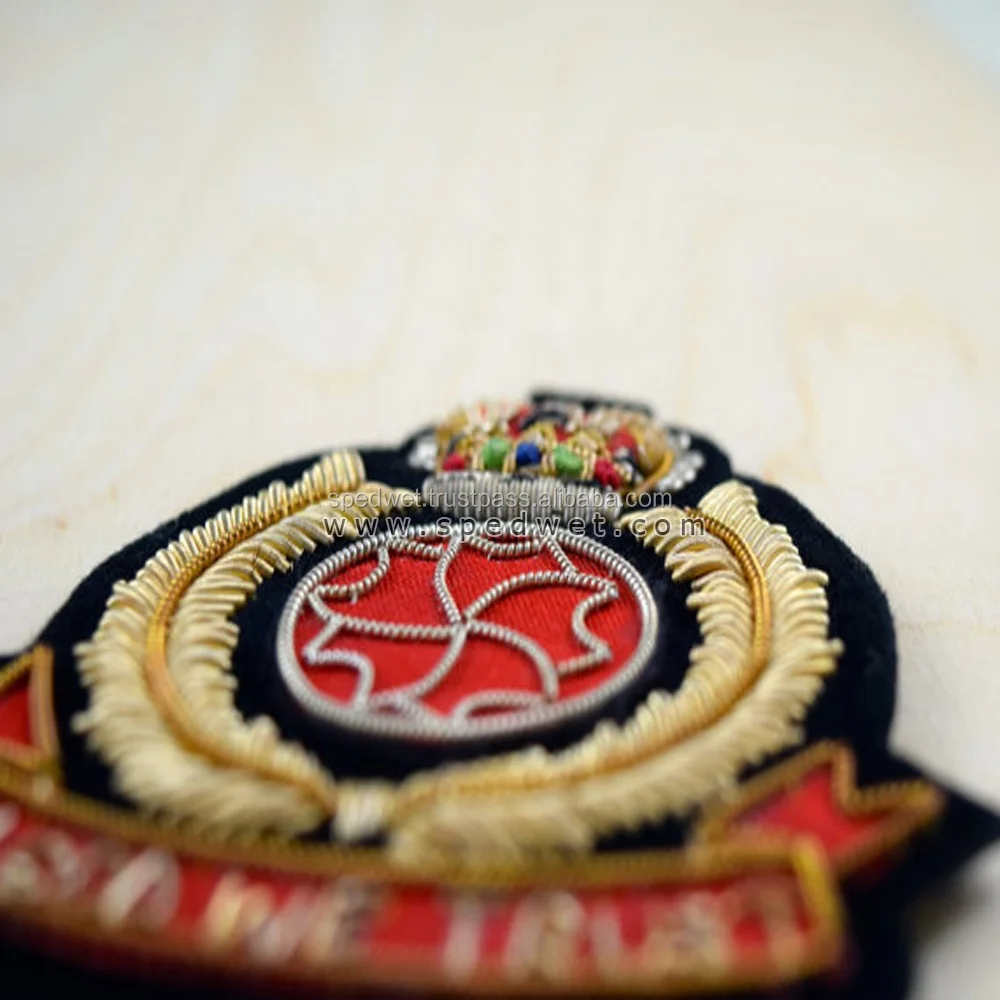  Вышитые вручную значки вышивка индивидуальные школьные высококачественный значок