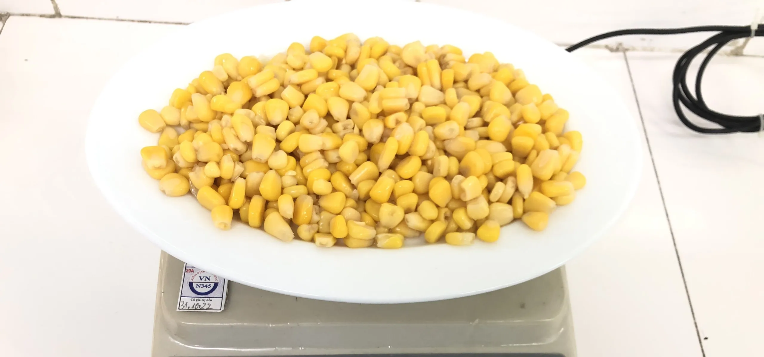 Best price new crop of canned sweet corn/ whole kernel corn with normal lid for wholesale OEM