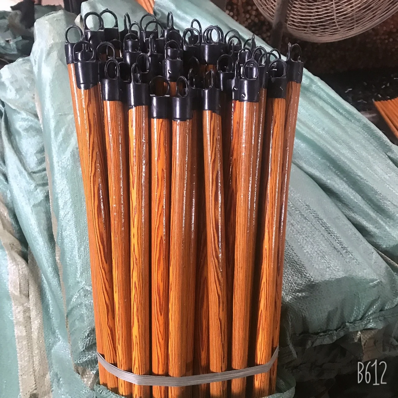 Good quality and super quantity wooden broom/ wooden sticks/ mop sticks in Vietnam wooden broom handle broom stick