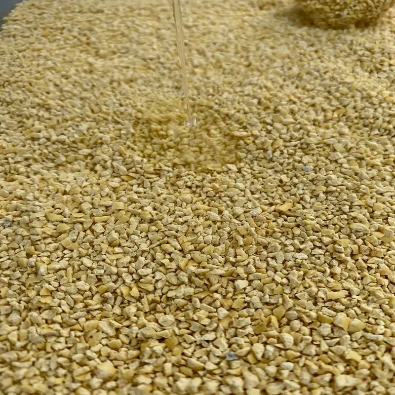 Lovepet Factory Supplies Dustless Super Absorbent Cracked Irregular-shape 4.55kg 10LB Corn Cat Litter