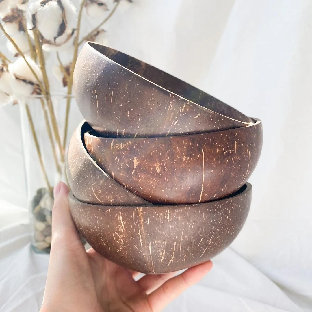 Amazon hot selling Ecofriendly Coconut Bowl With Coconut Oil Finishing For Fruit Smoothie Coconut Cup Natural Wooden bowl