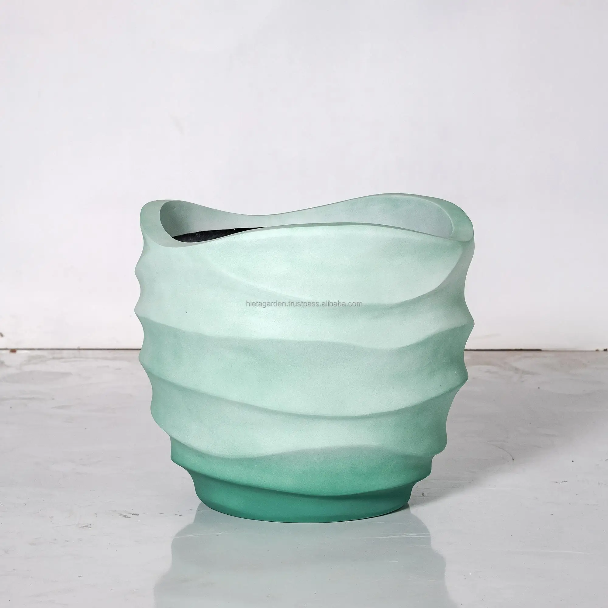 Fiberglass finishing for Indoor and outdoor home decor made of ceramic natural color lite fiber cement pot poly homedecoration